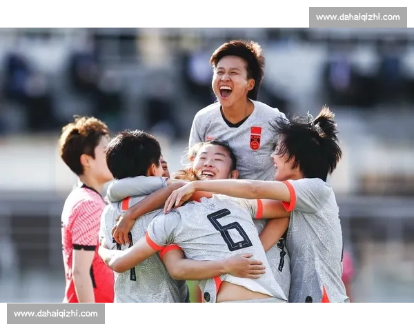 中国女足迎战韩国女足关键对决考验亚洲强队实力巅峰较量展现战术与意志